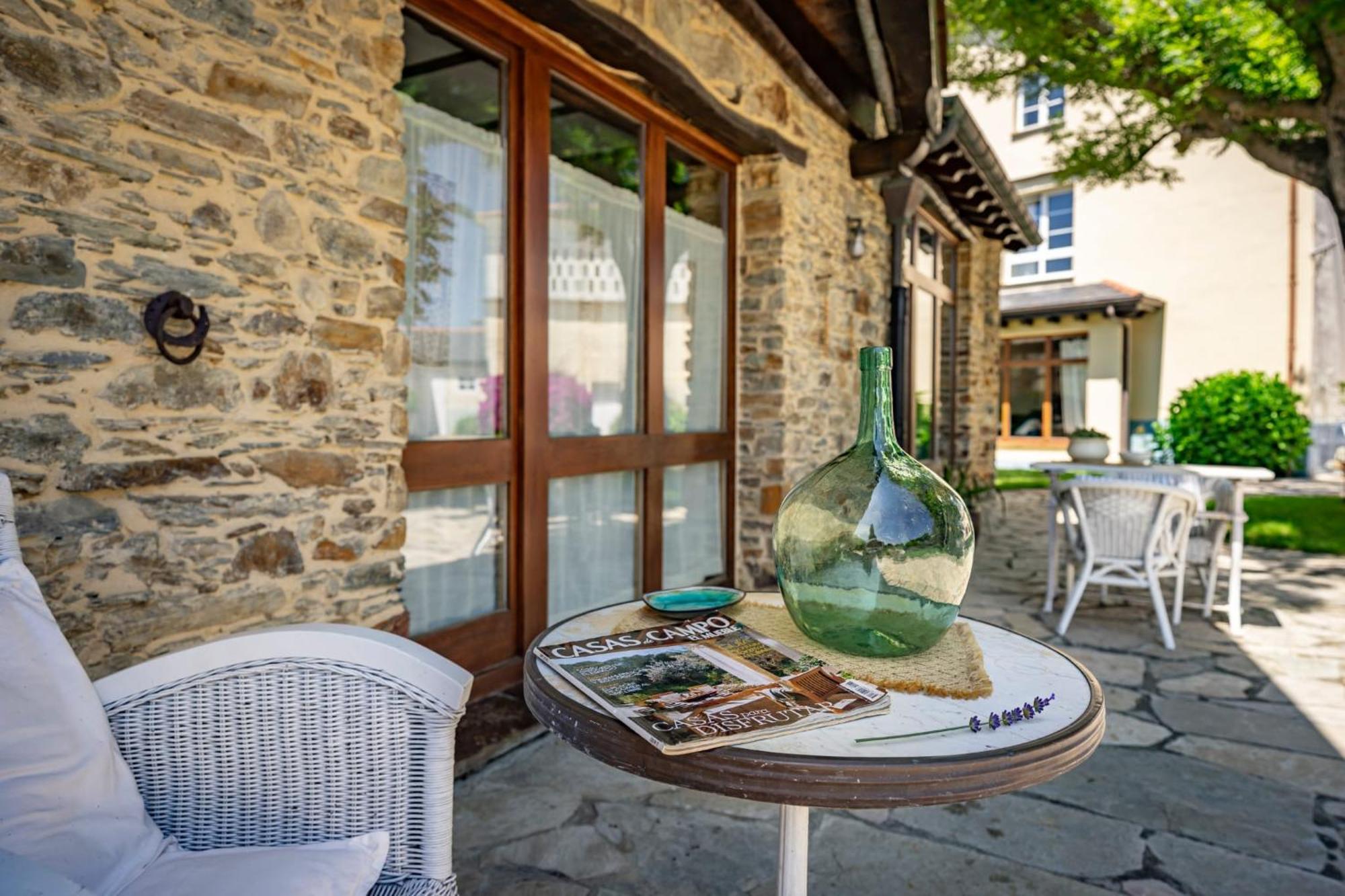 Bed and Breakfast Casa Peleyon Castropol Exterior foto